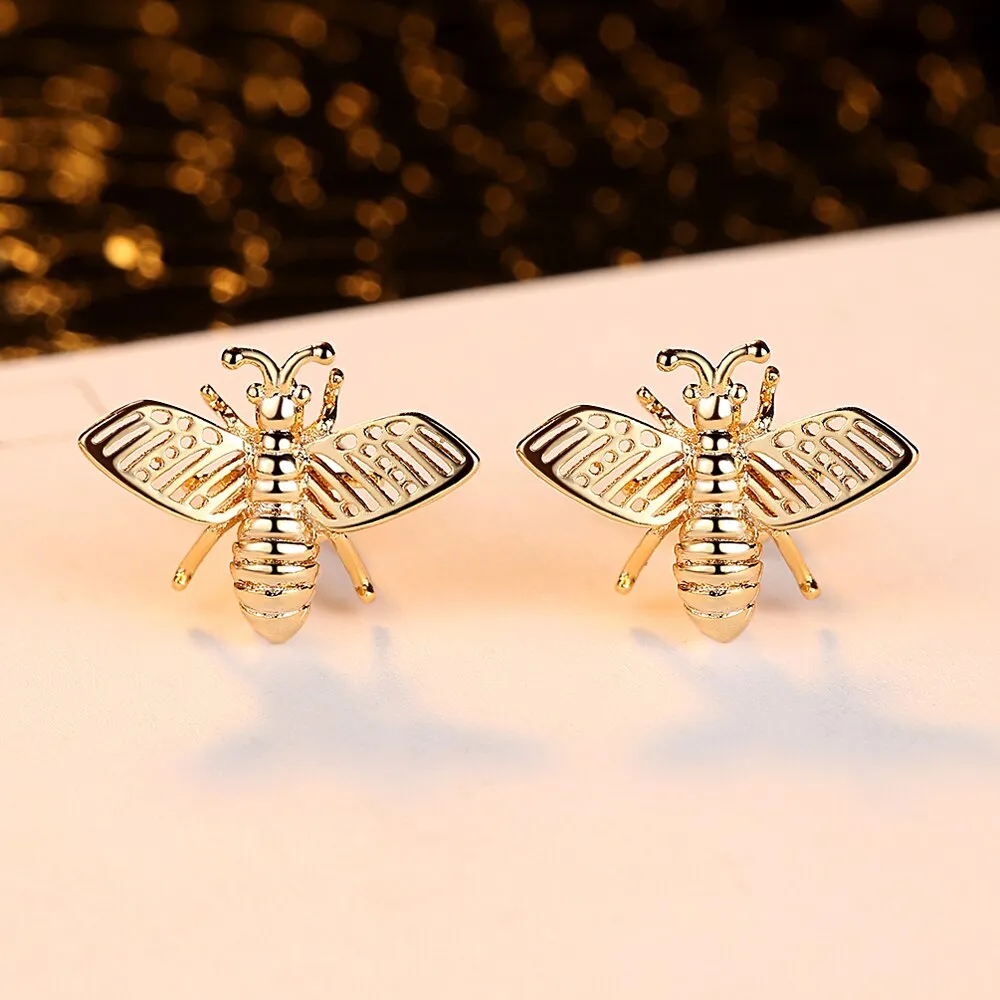 3 Styles Korean Inlaid Crystal Rhinestone Bee Earings For Women Sweet Beauty Simple Atmosphere Stud Earrings D333