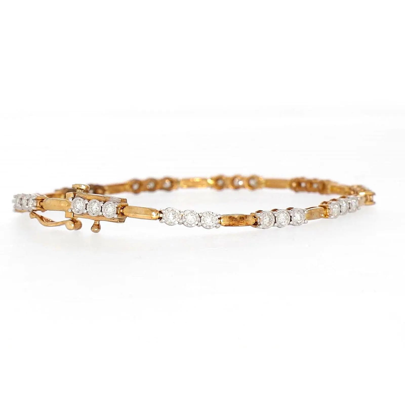 9ct Yellow Gold Round Brilliant Cut with 1 CARAT tw of Diamonds Bracelet