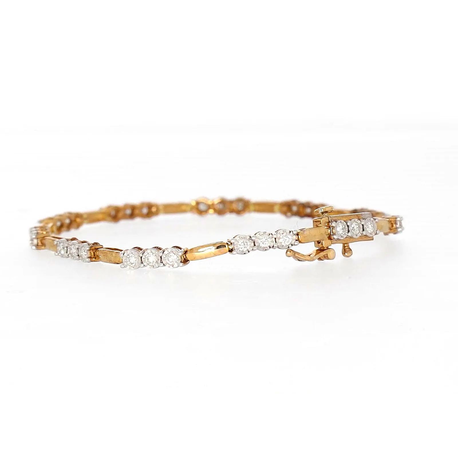 9ct Yellow Gold Round Brilliant Cut with 1 CARAT tw of Diamonds Bracelet