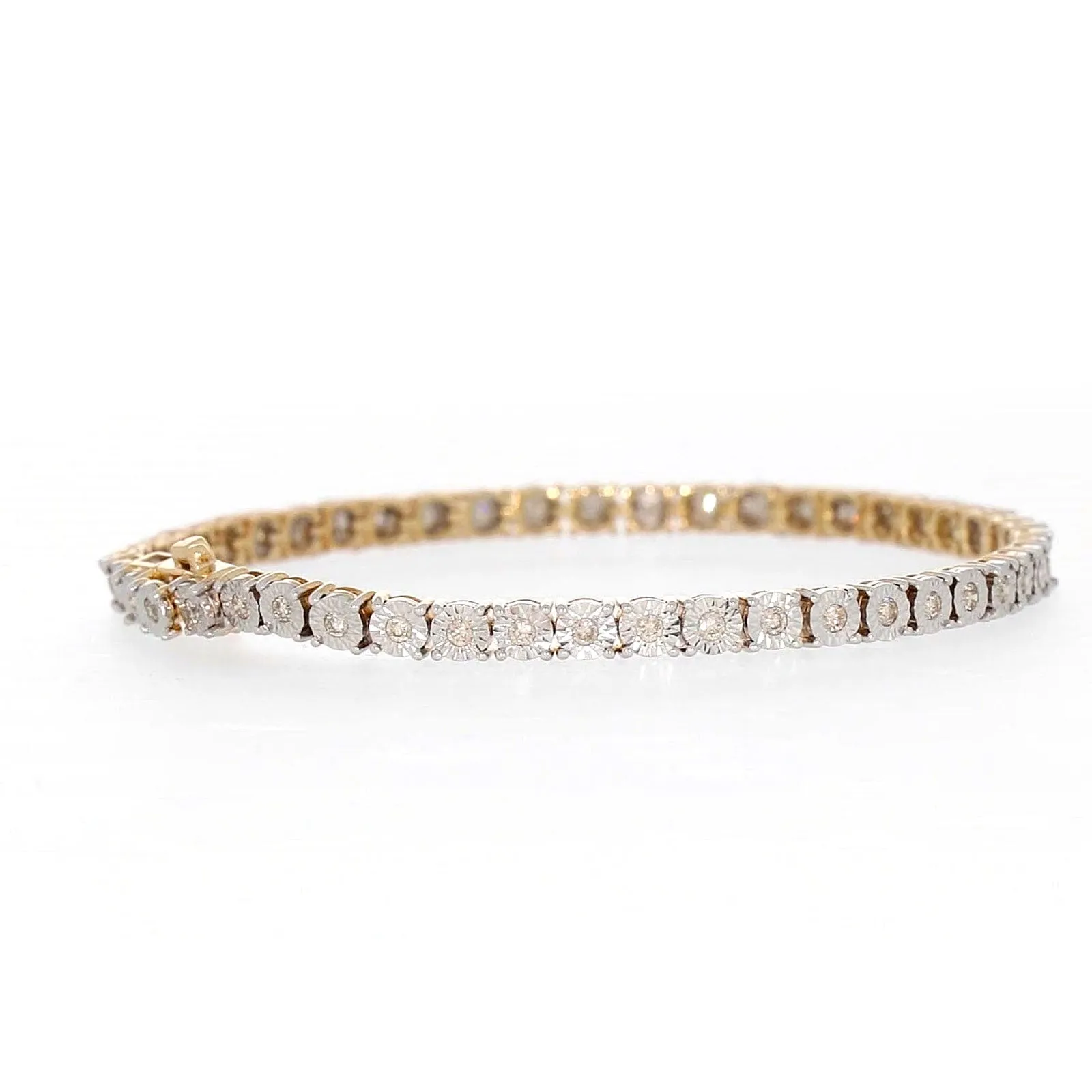 9ct Yellow Gold Round Brilliant Cut with 1 CARAT tw of Diamonds Tennis Bracelet