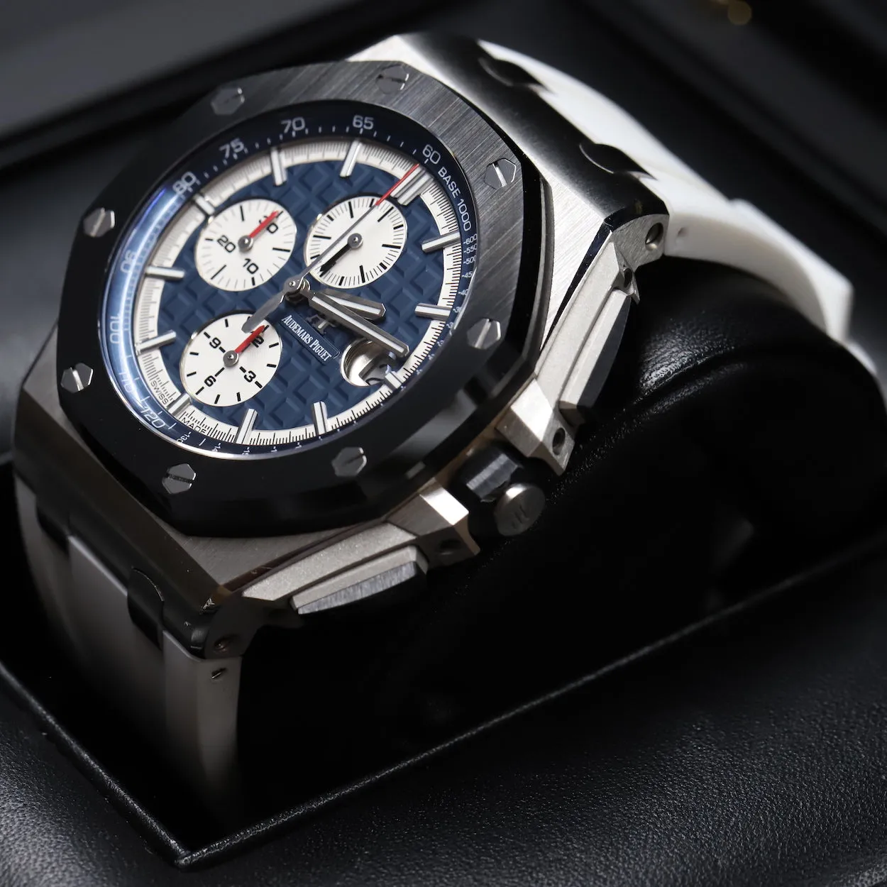 Audemars Piguet<br>26401PO Royal Oak Offshore Platinum   Carbon/Ceramic