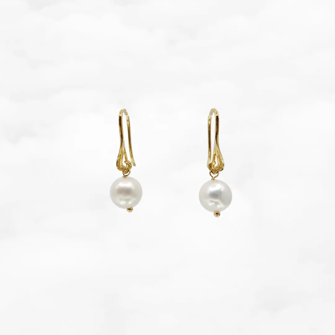 Auspicious Cloud Pearl Earrings