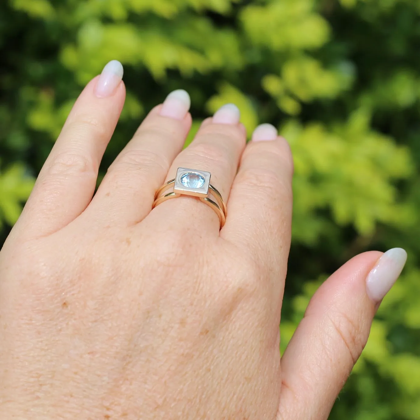 Bezel Set Square Face Blue Zircon Ring on Split Band, 9ct Yellow Gold, fits like size R or 8.5