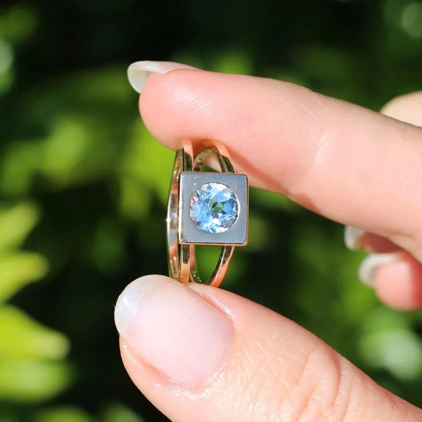 Bezel Set Square Face Blue Zircon Ring on Split Band, 9ct Yellow Gold, fits like size R or 8.5