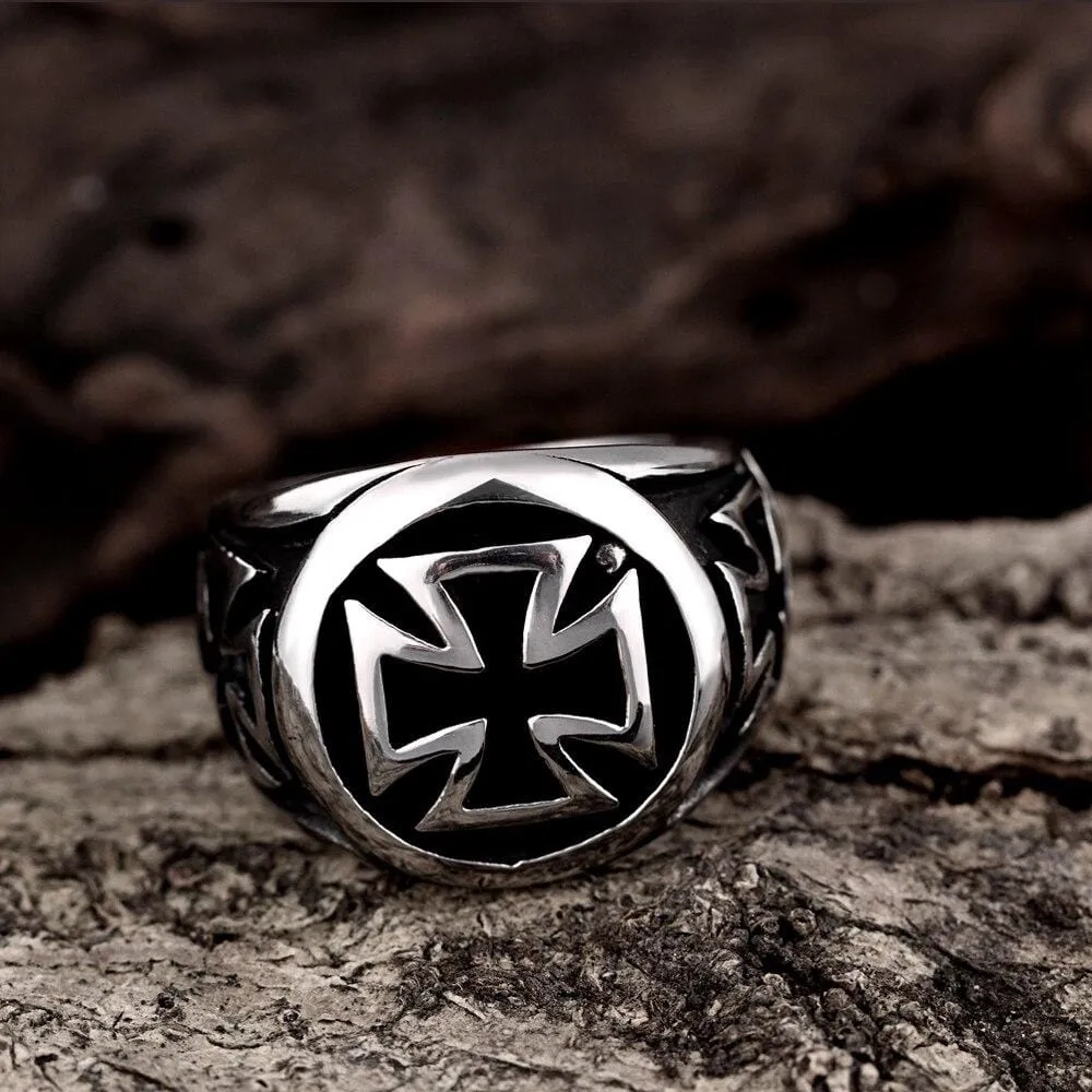 Christian Ring <br> Maltese Cross