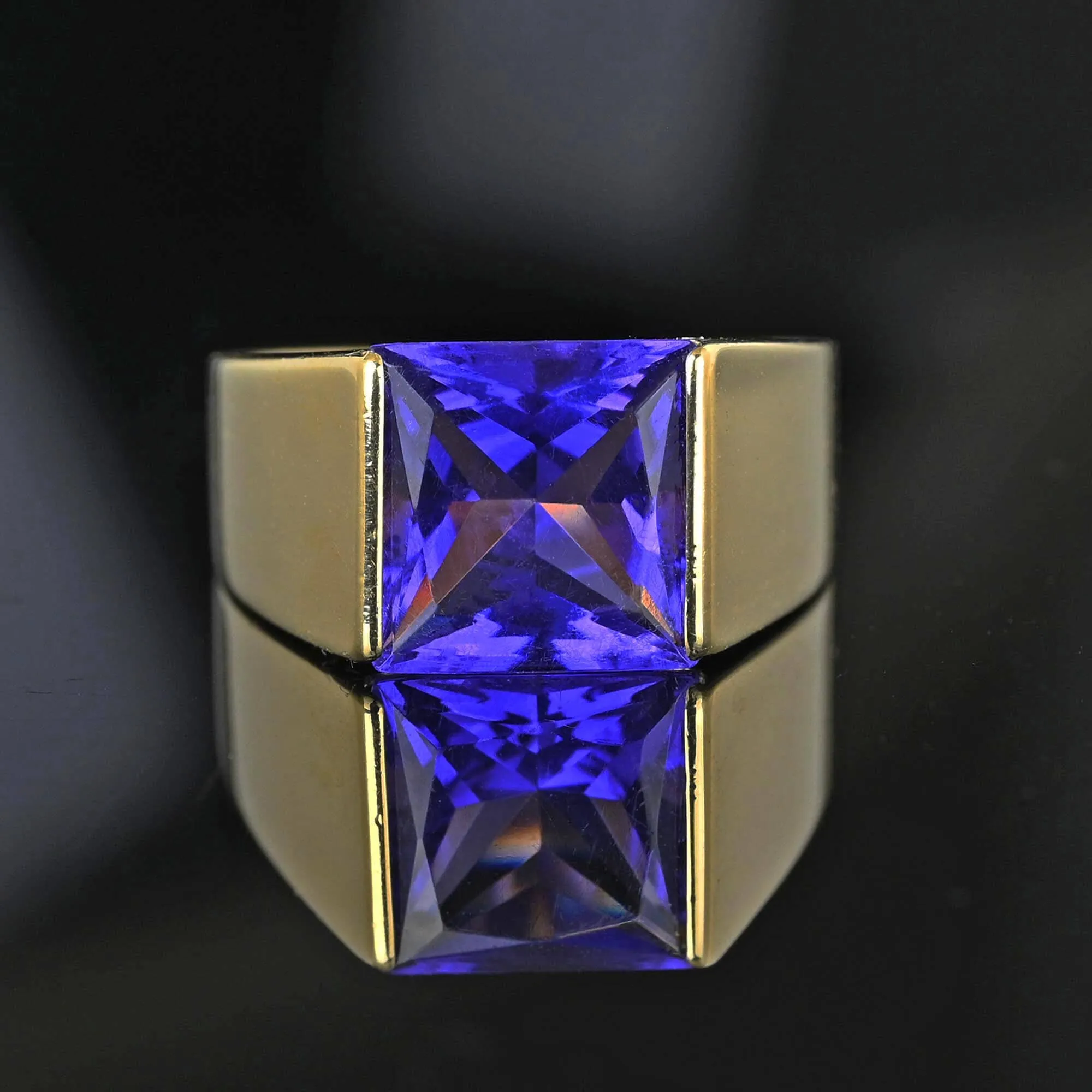 Classic 14K Gold Amethyst Signet Ring