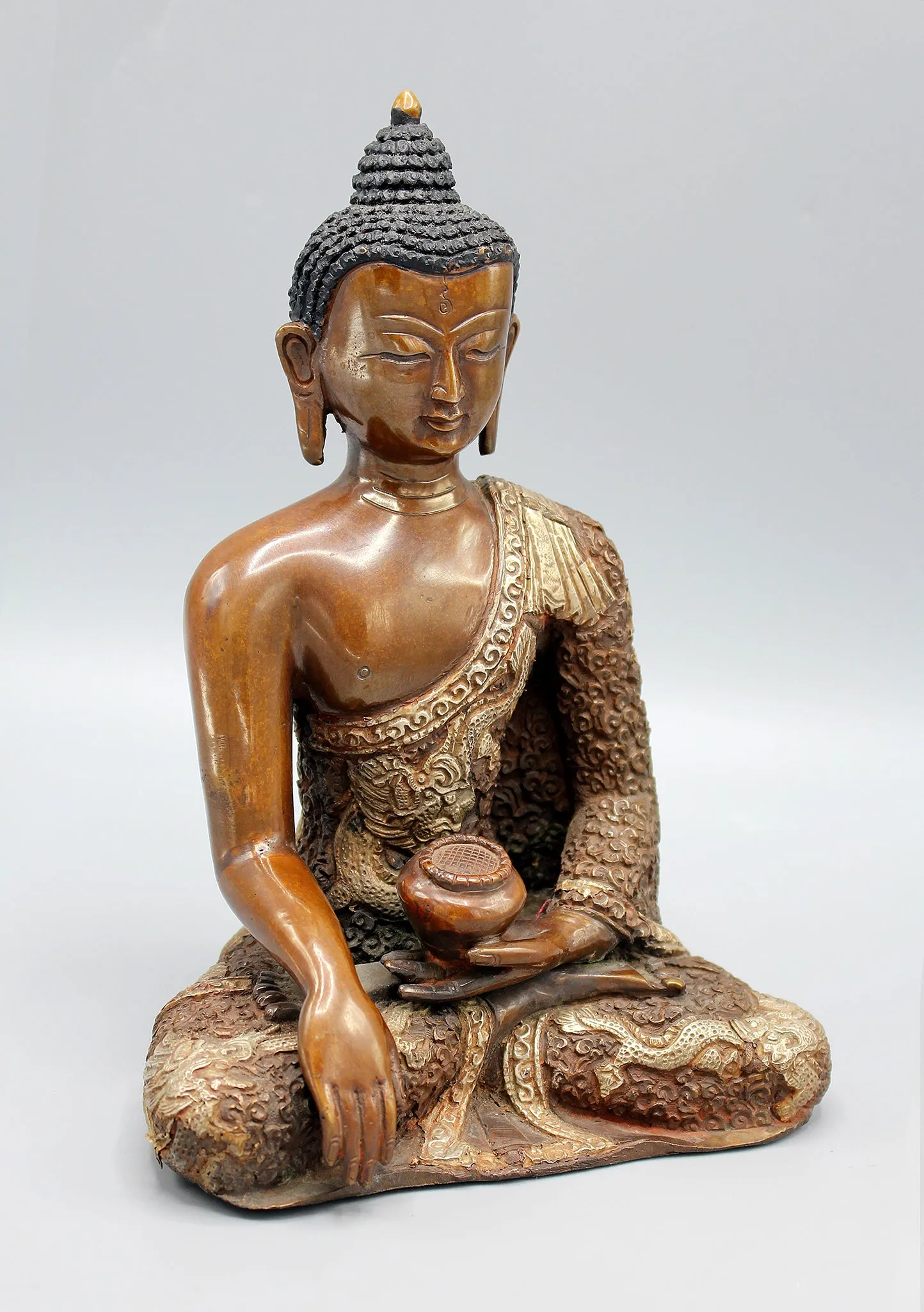 Copper Shakyamuni Buddha Statue with Silver Inlaid Dragon Carving