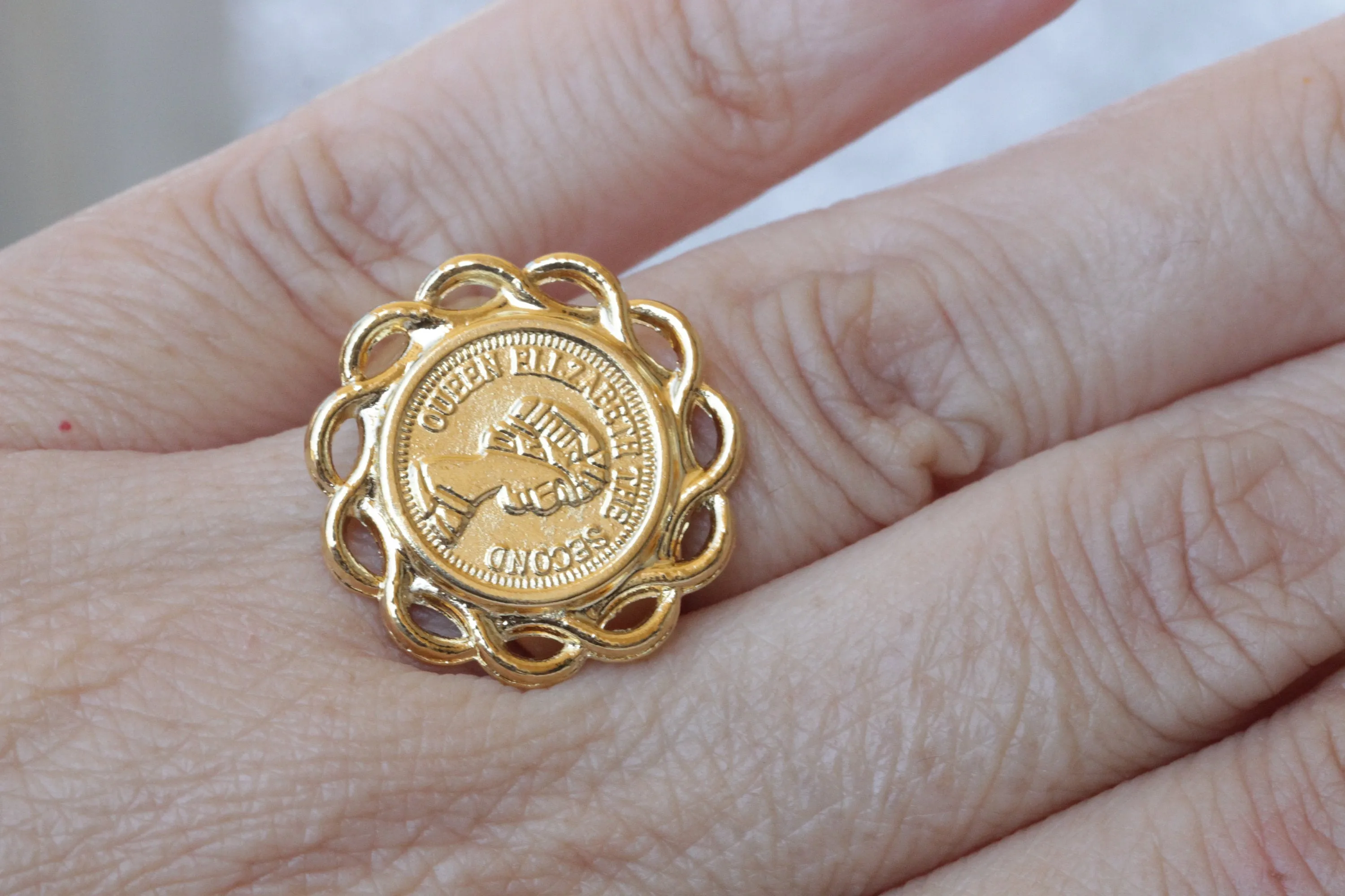 ELIZABETH SECOND COIN Ring