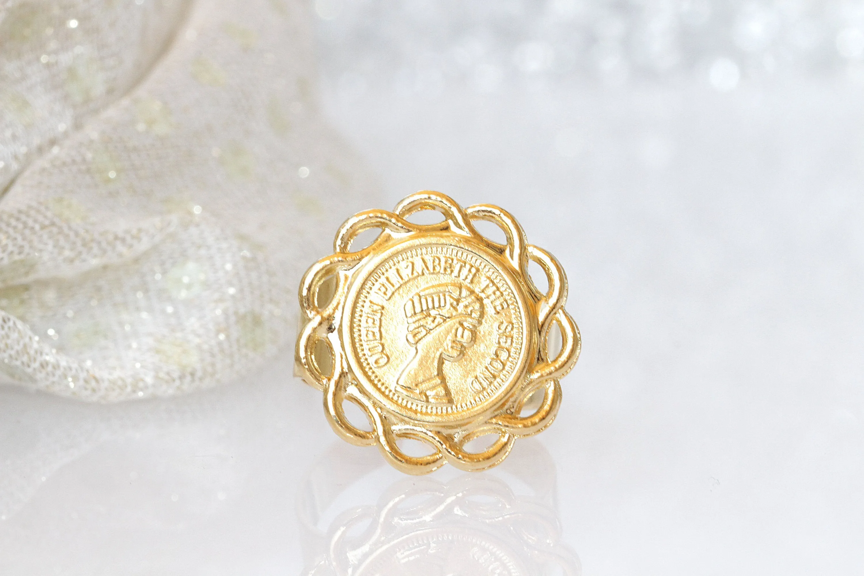 ELIZABETH SECOND COIN Ring