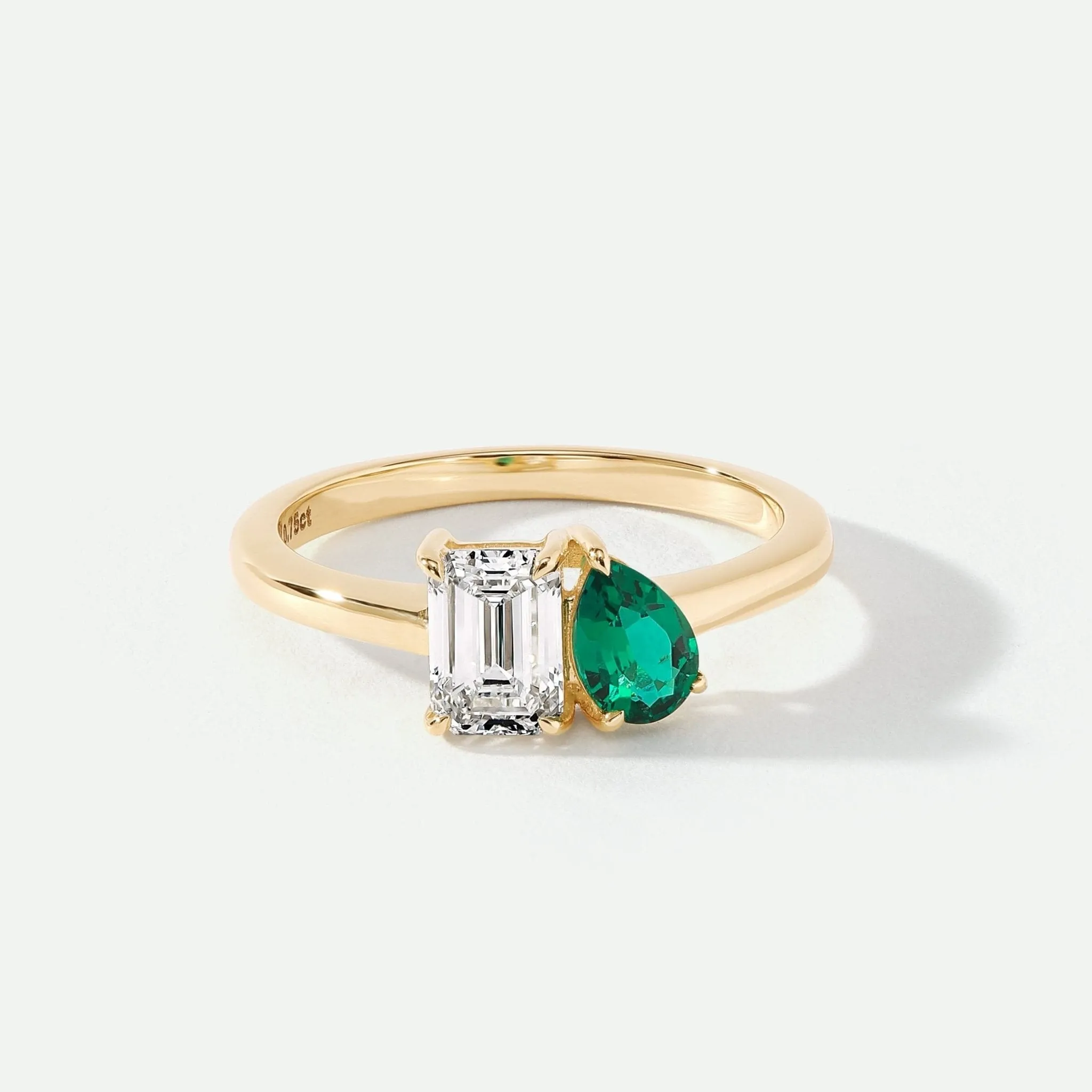 Harmony | 9ct Yellow Gold 0.75ct tw Lab Grown Diamond and Created Emerald Toi et Moi Ring