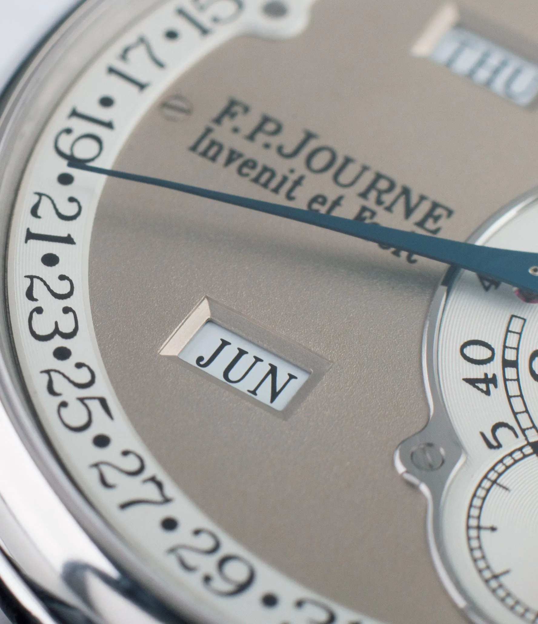 Octa Calendrier | Brass Movement | 38mm | Platinum