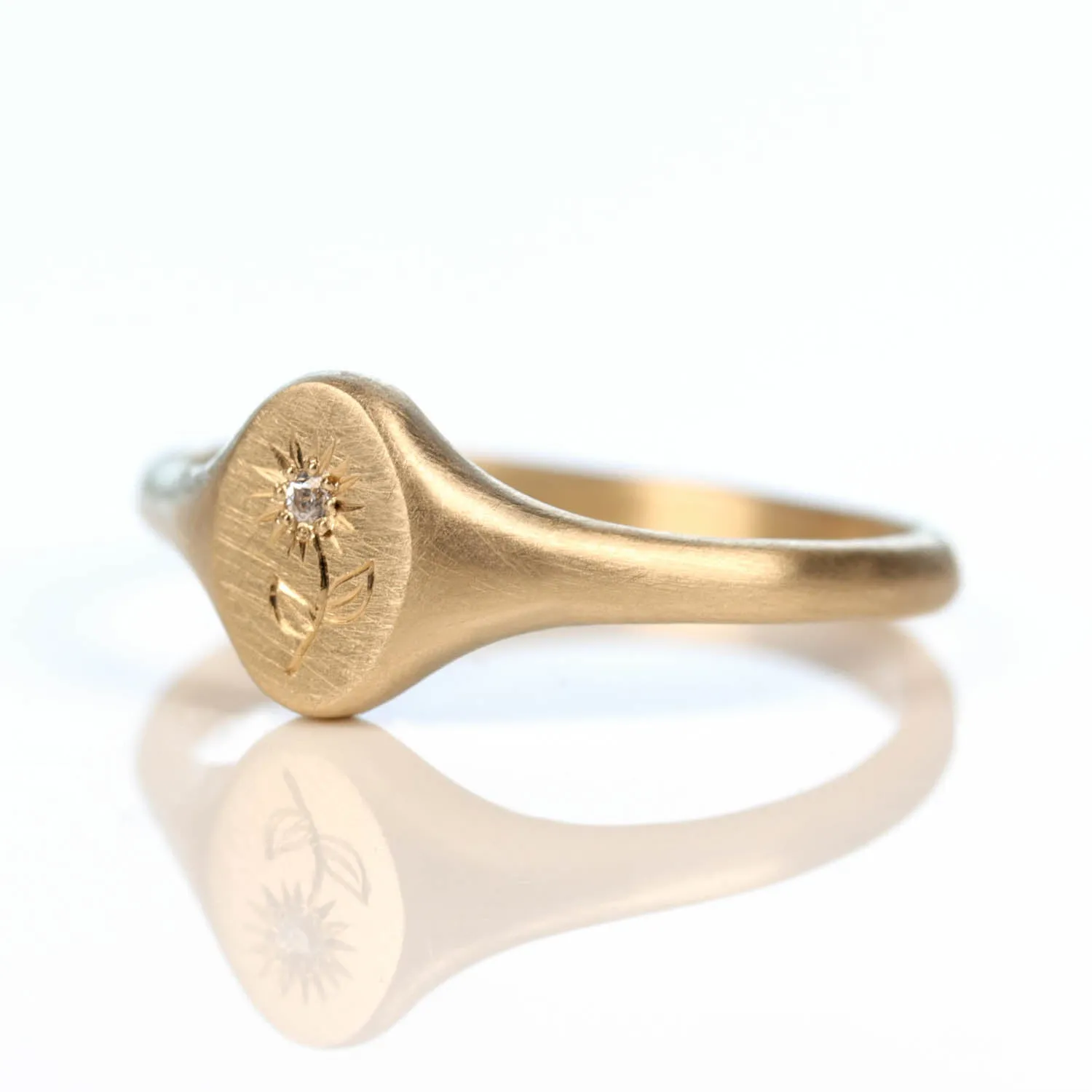 Oval Daisy Signet Ring