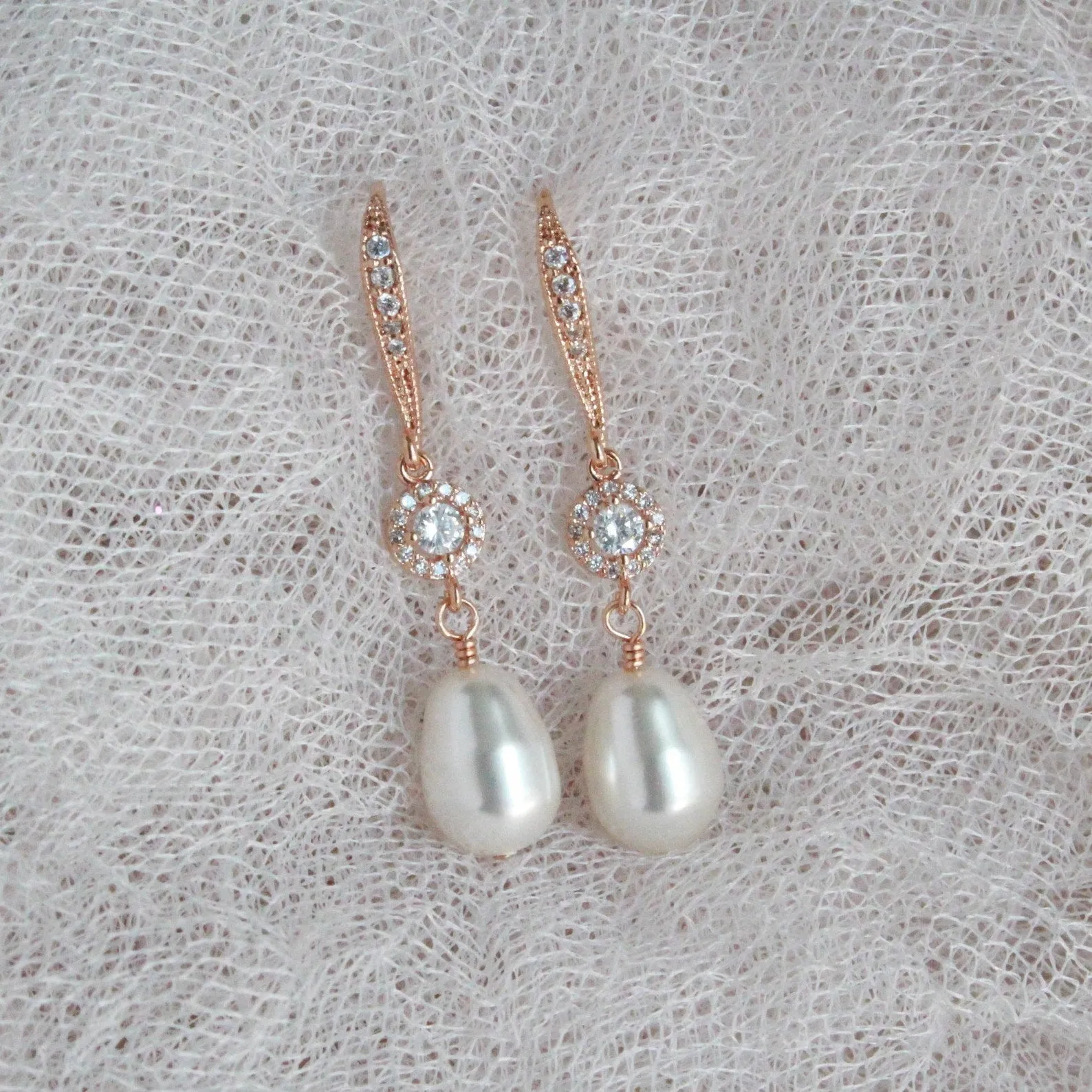 Rose Gold Pear Pearl Dangle Earrings