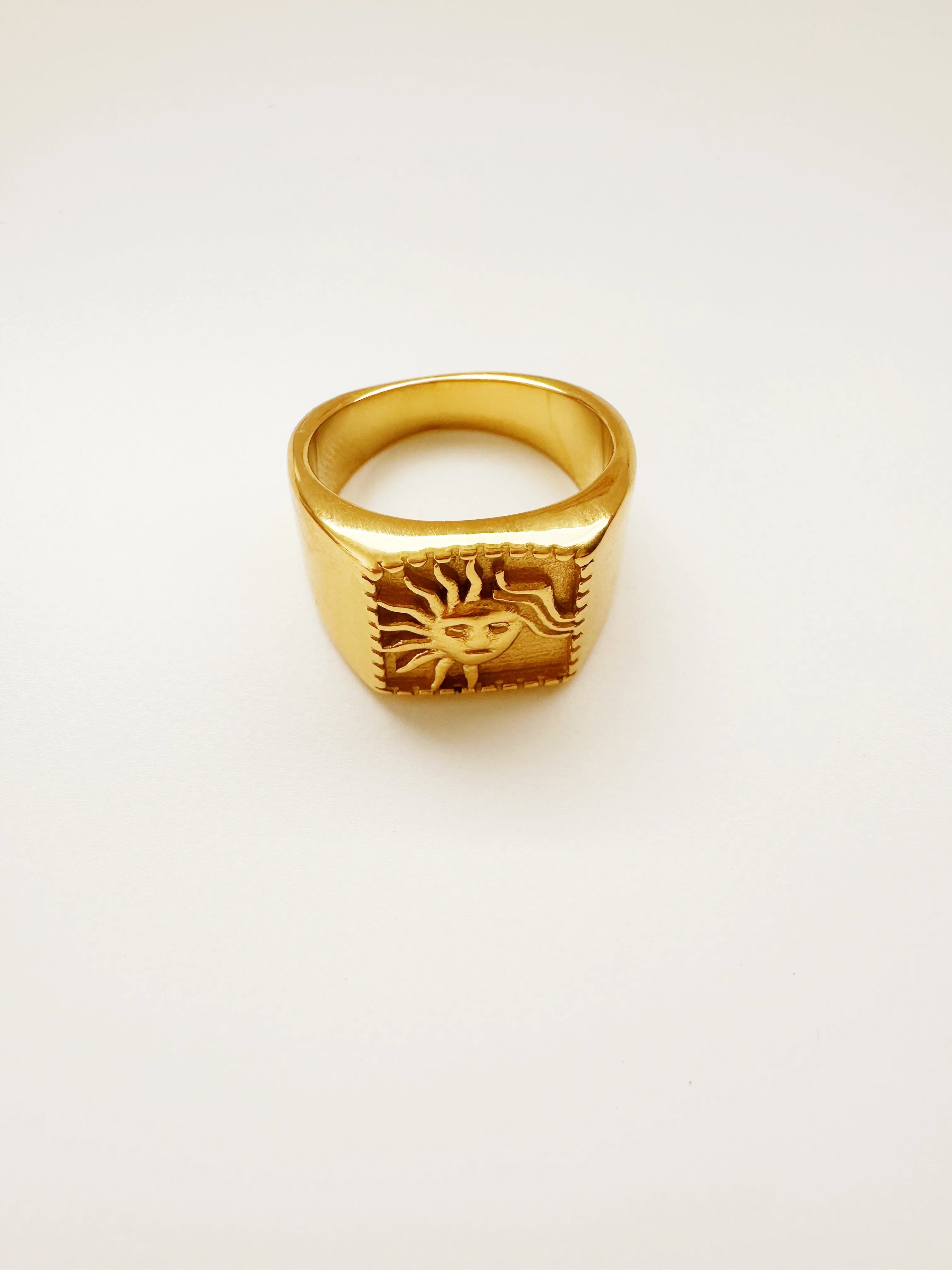 Sol Signet Ring