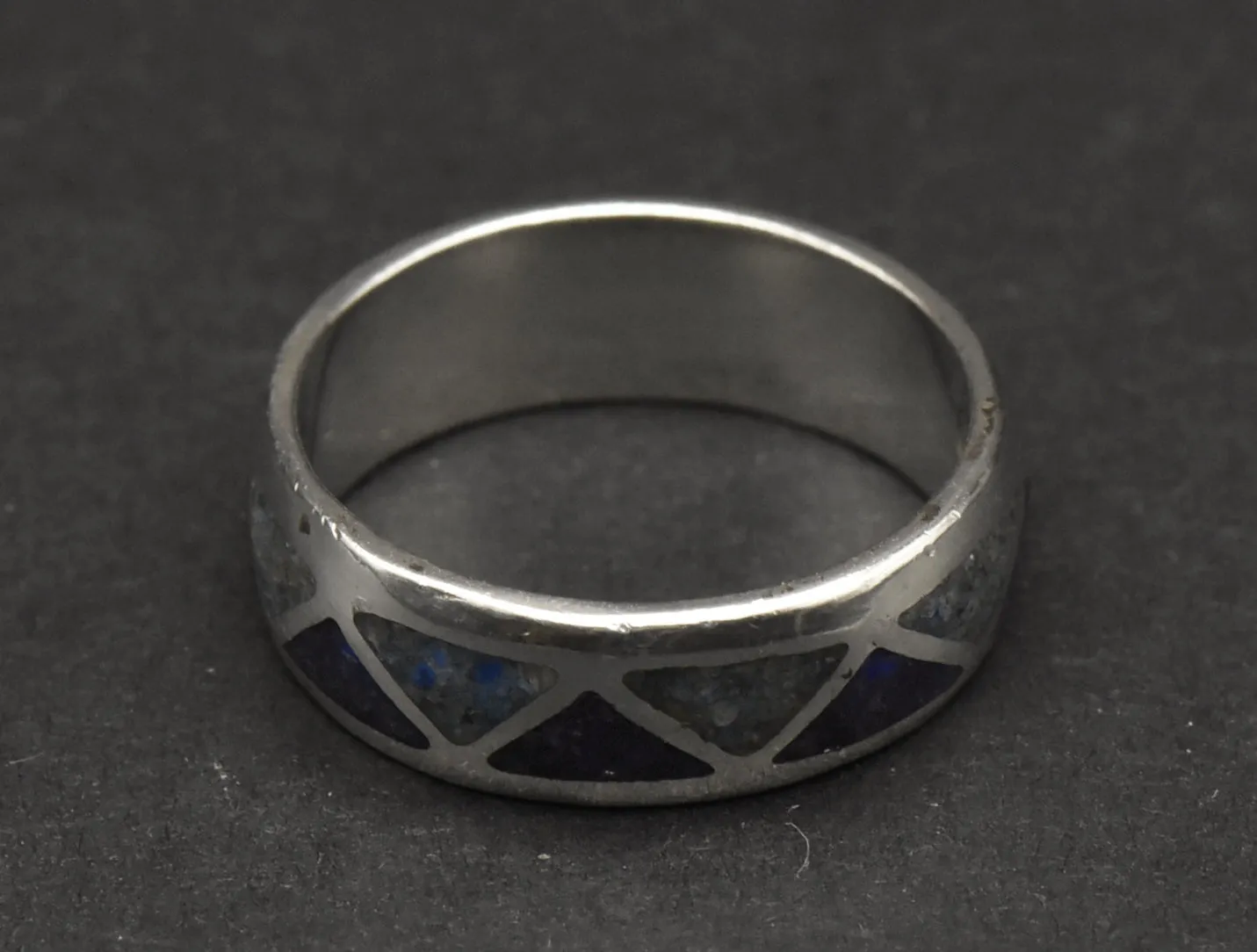 Vintage Sterling Silver Blue Inlaid Crushed Stone Ring - Size 7.75