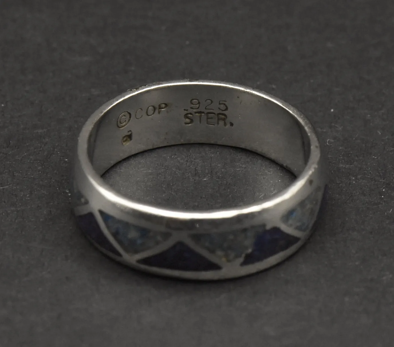 Vintage Sterling Silver Blue Inlaid Crushed Stone Ring - Size 7.75