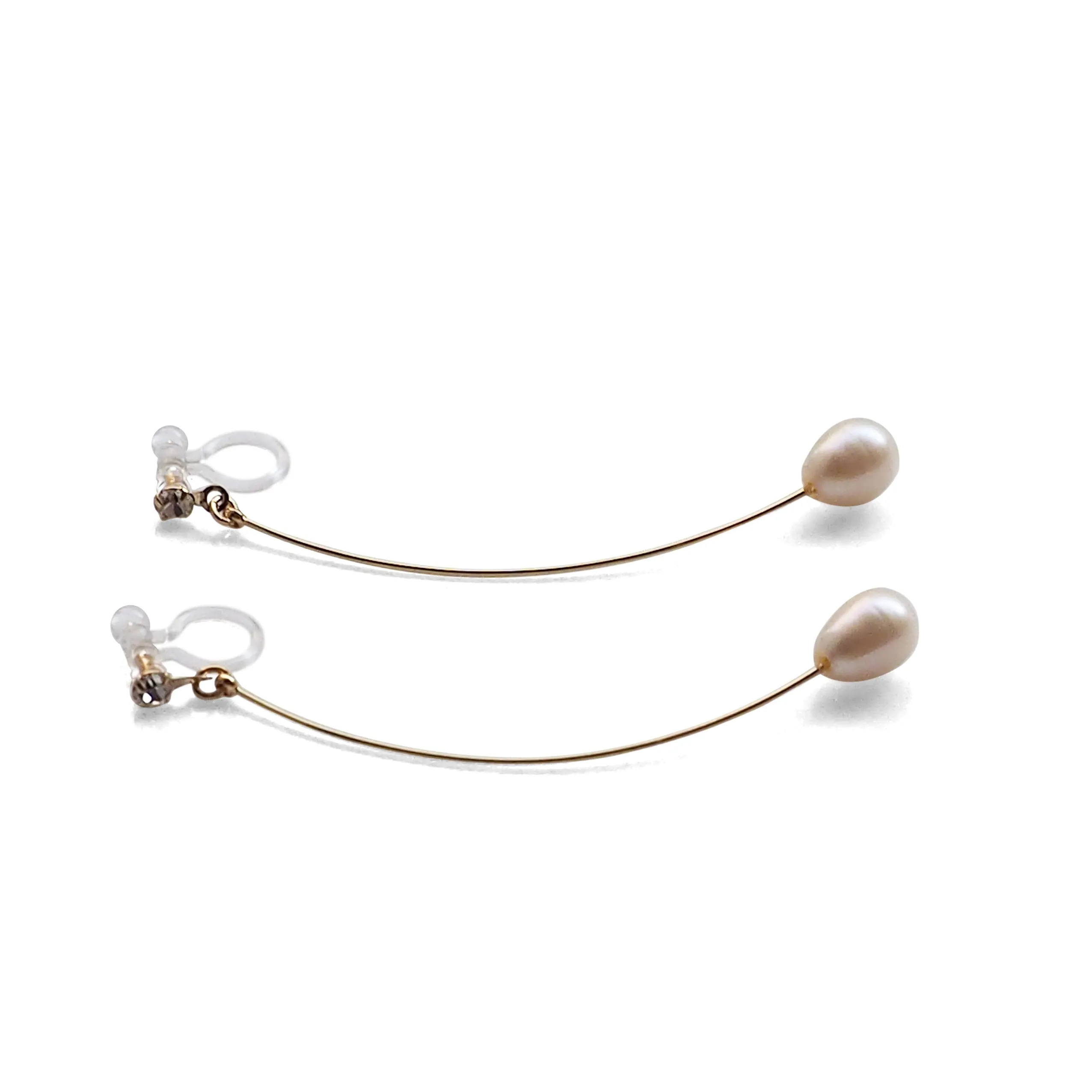 White Teardrop Freshwater Pearl Invisible Clip On Earrings (Gold tone Wave Bar)