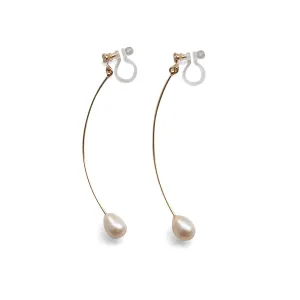 White Teardrop Freshwater Pearl Invisible Clip On Earrings (Gold tone Wave Bar)